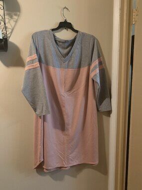 Sweatshirt dress
